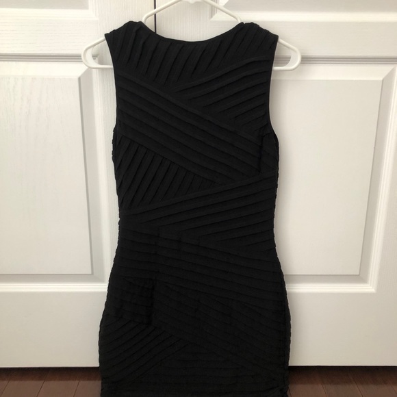 Tight bodycon black patterned dress - Picture 2 of 2